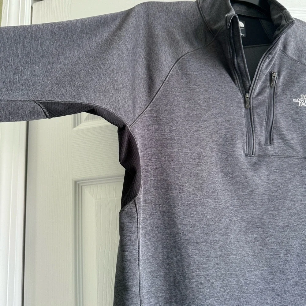The North Face Jacket 1/4 Zip Long Sleeve Stretch Athletic Flashdry